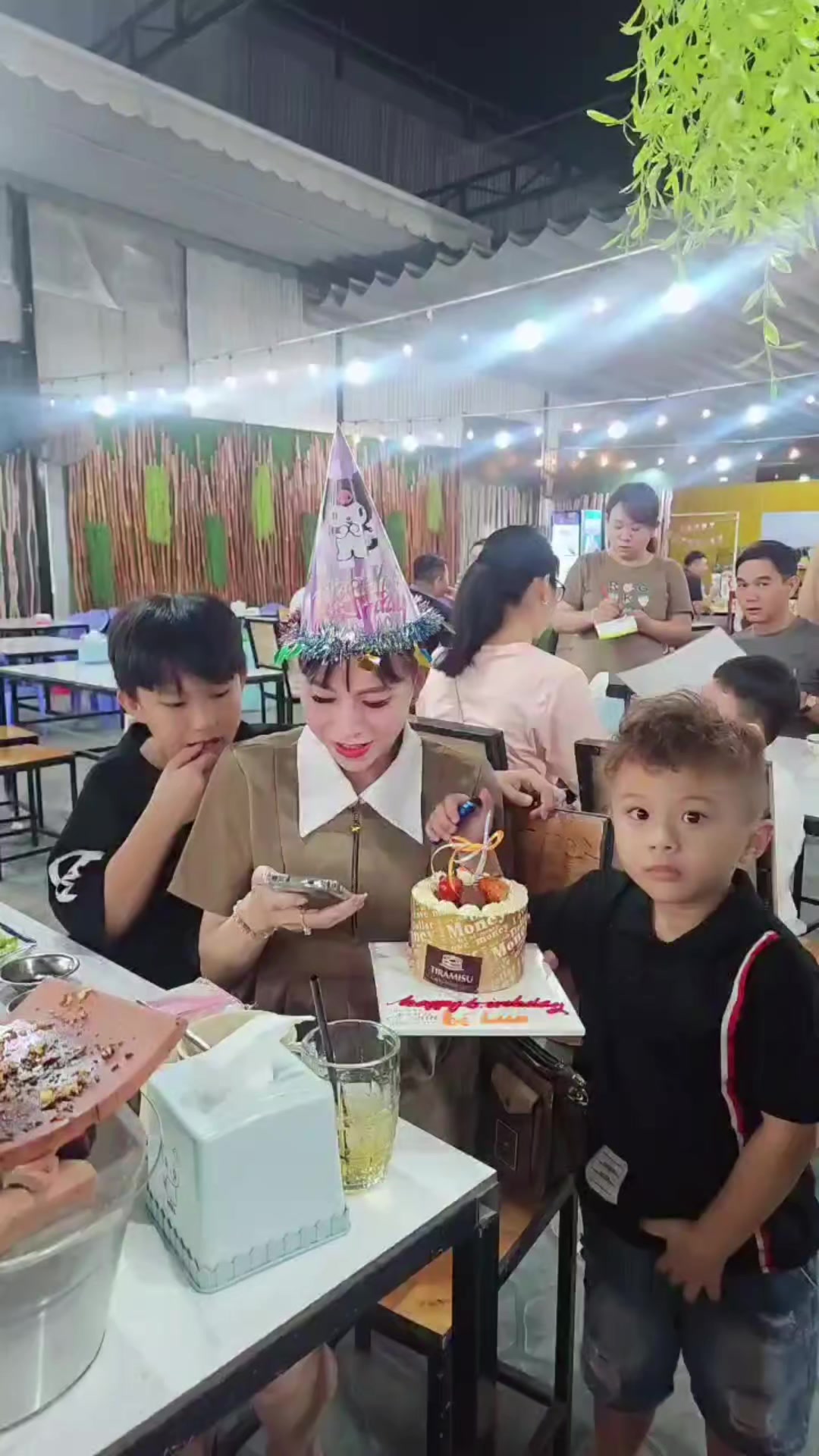 @Mẹ s&oacute;c_s&acirc;u