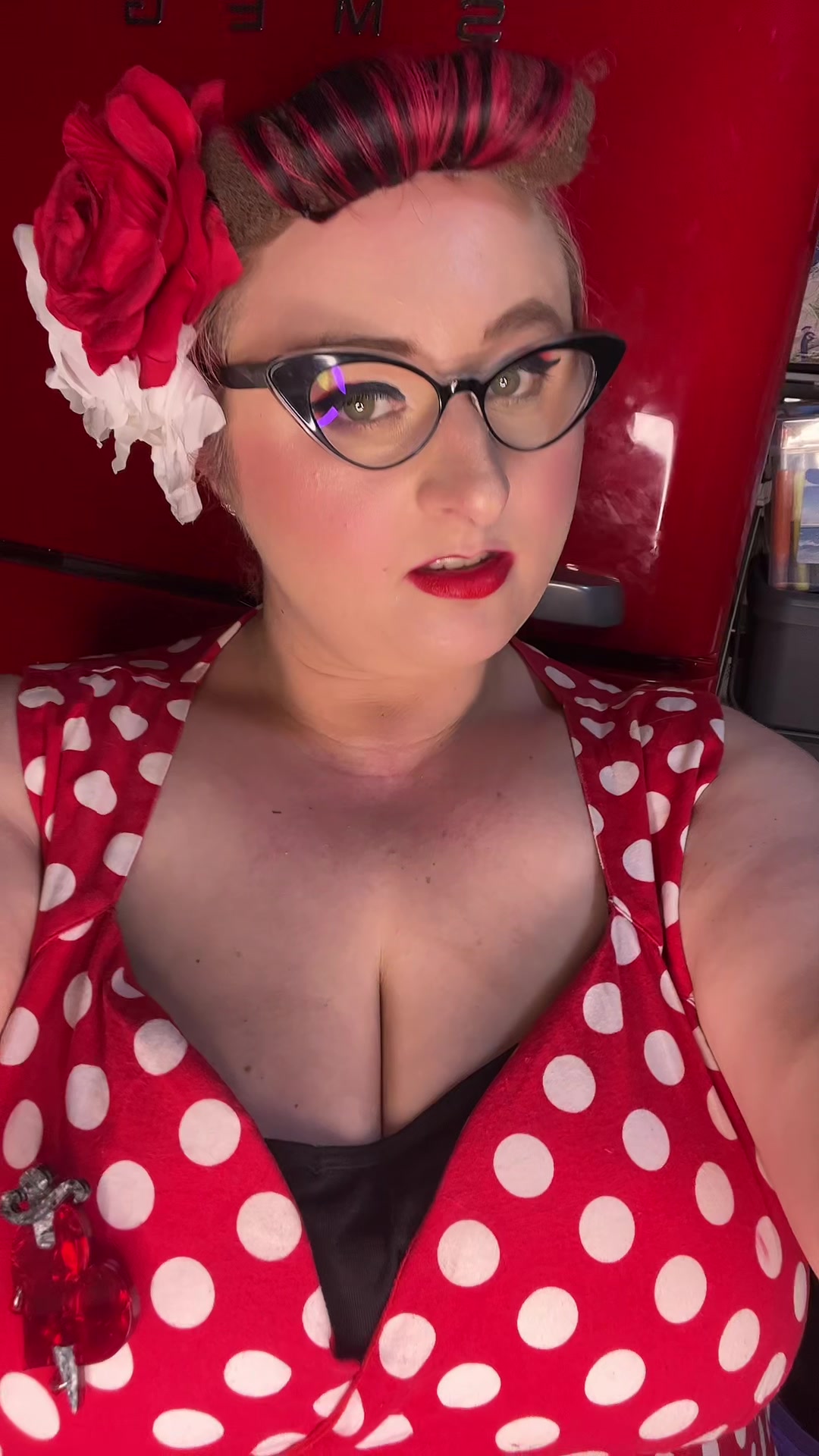 @MissBombshellBettie