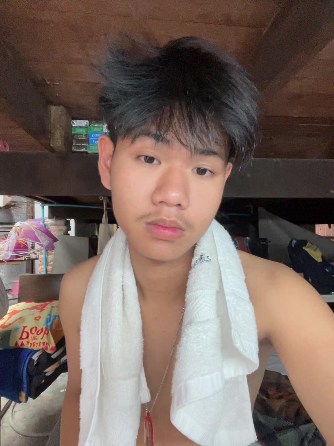 @Myat🦖