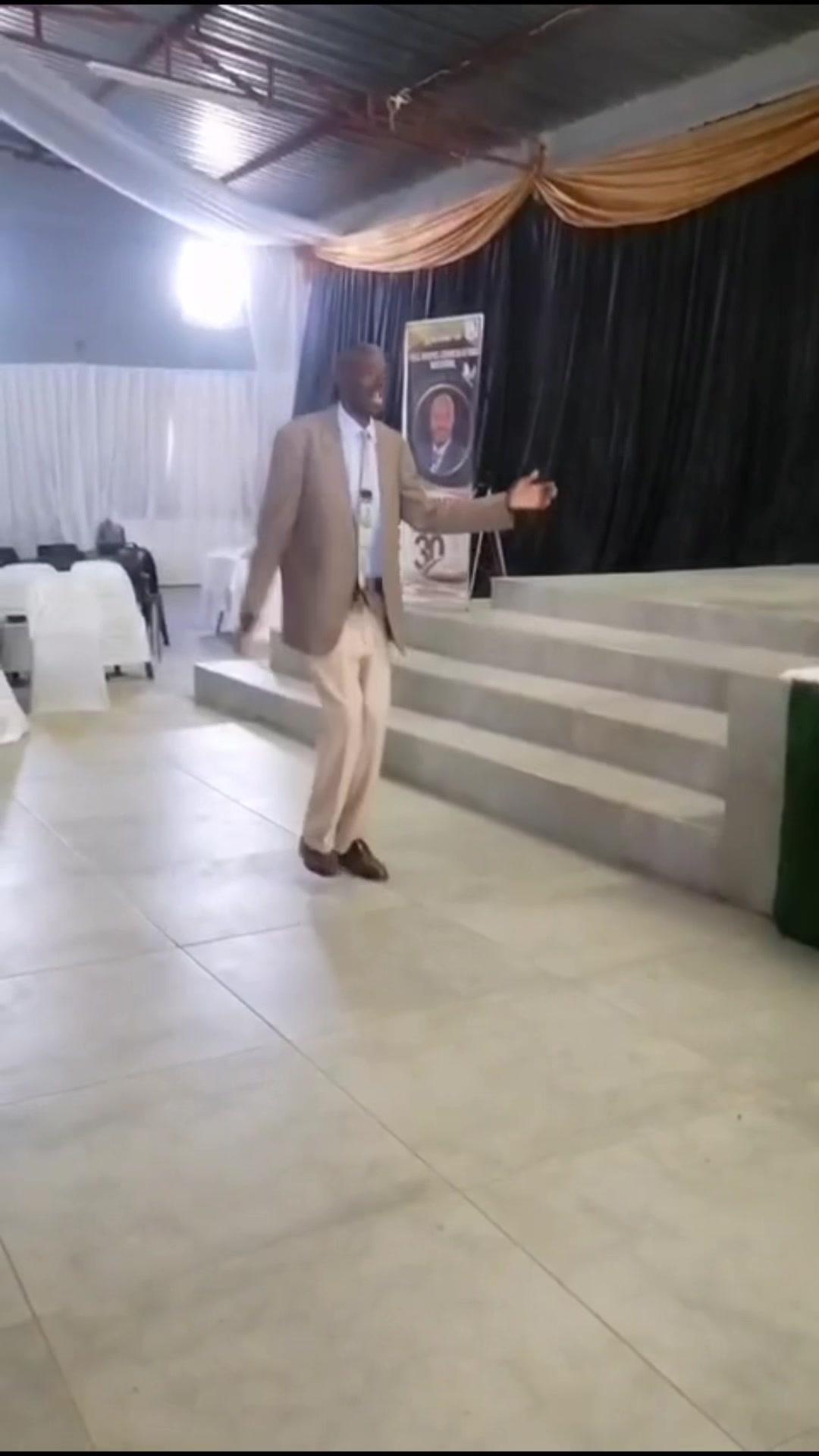 @Pastor Peniel🇿🇦