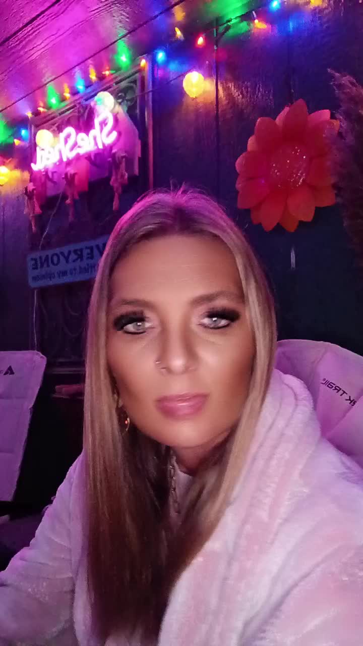 @🧡🖤ItsJessTheMess🧡🖤