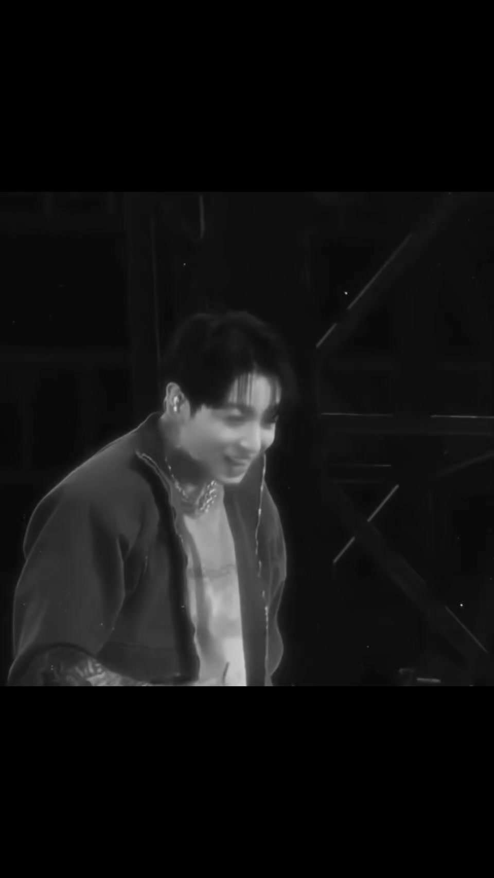 @𝐕