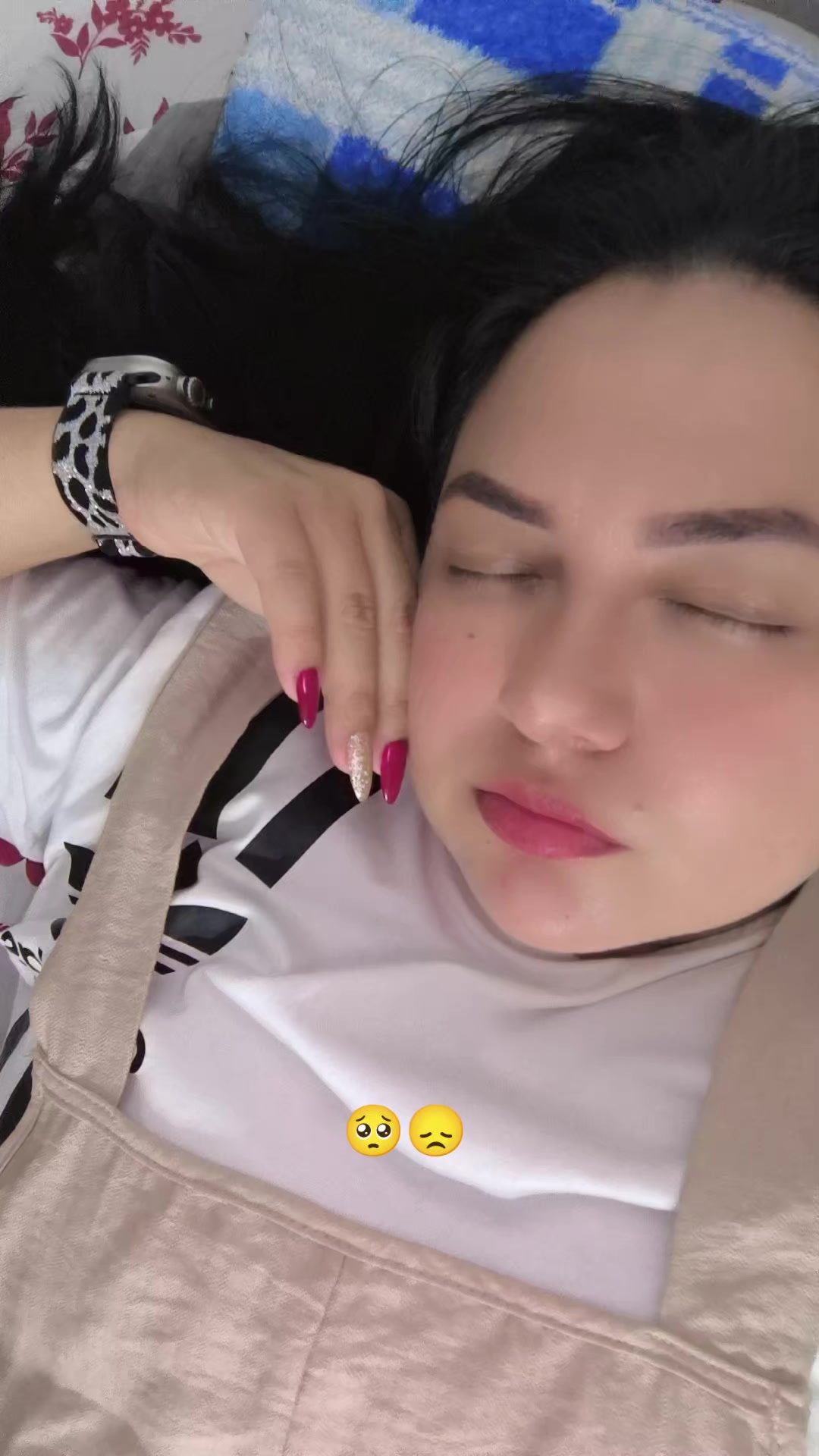 @12nania🦿💜