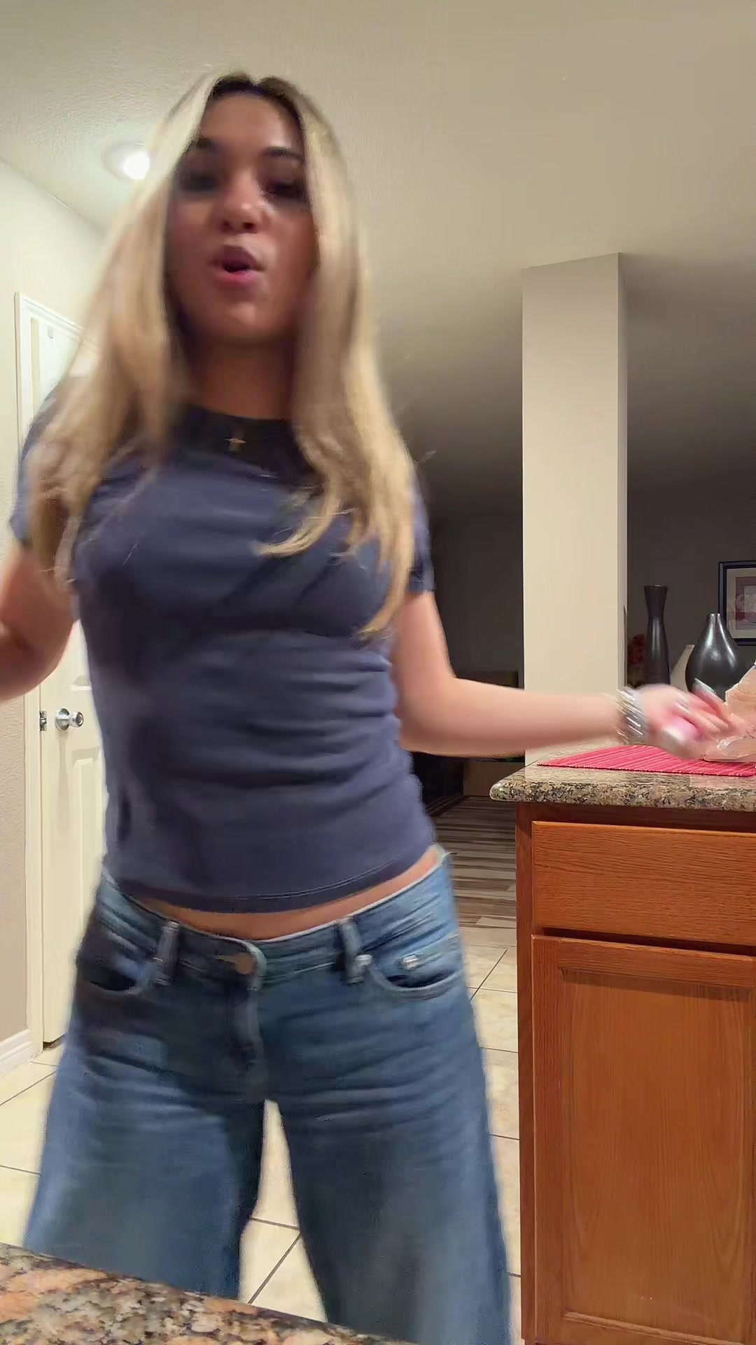 @Milé