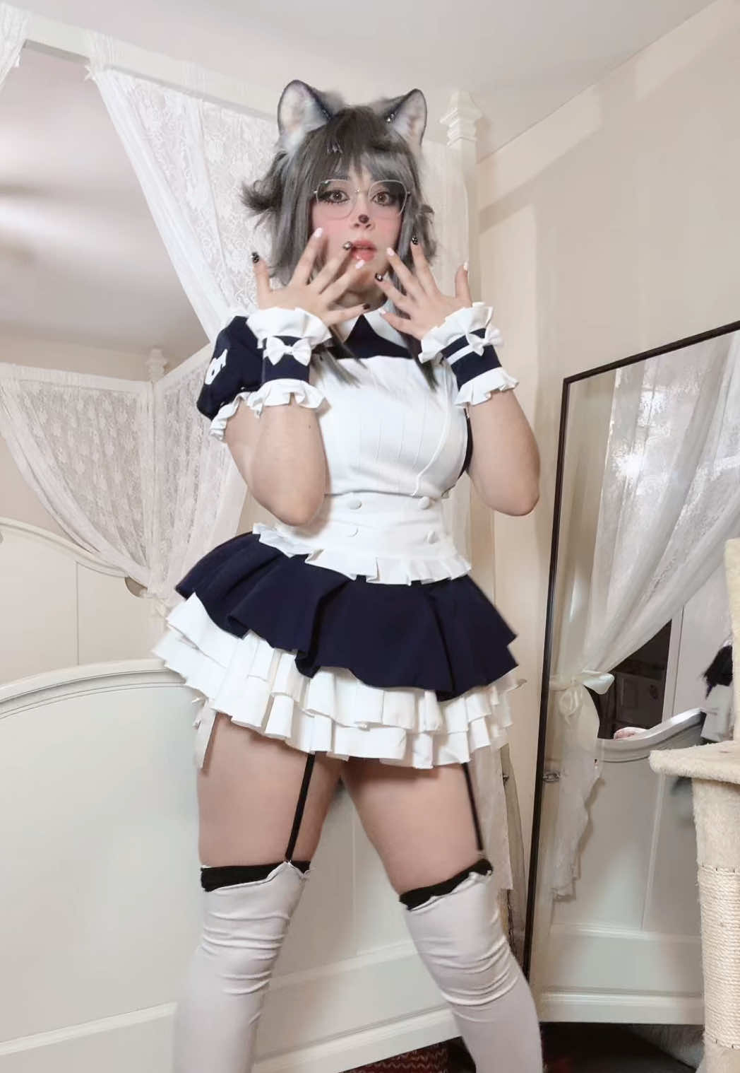 @Doll