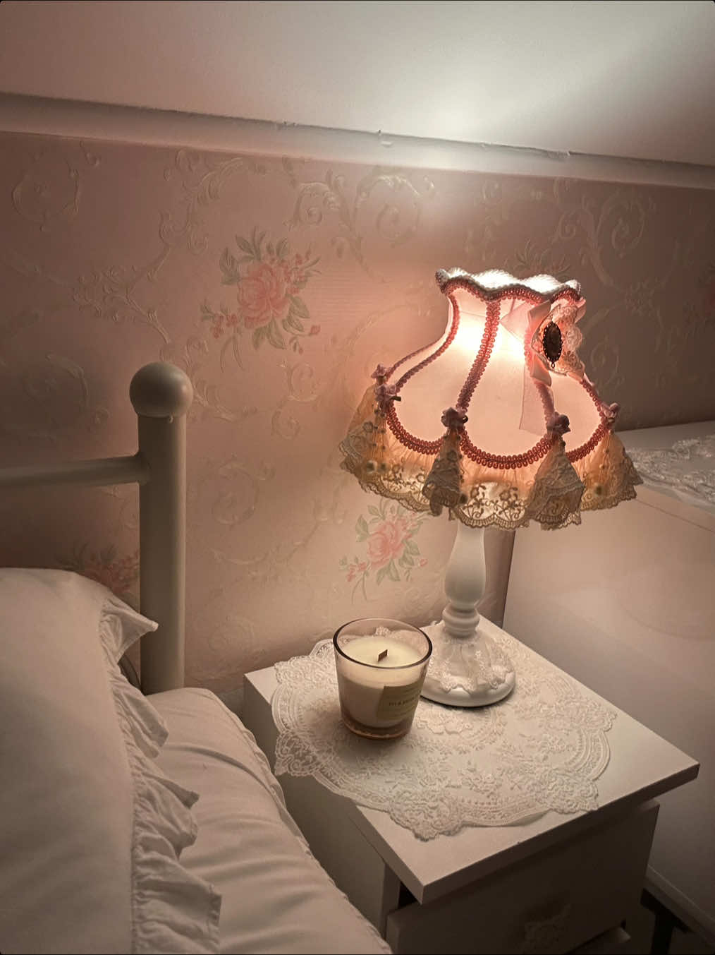 @nicoleporeba