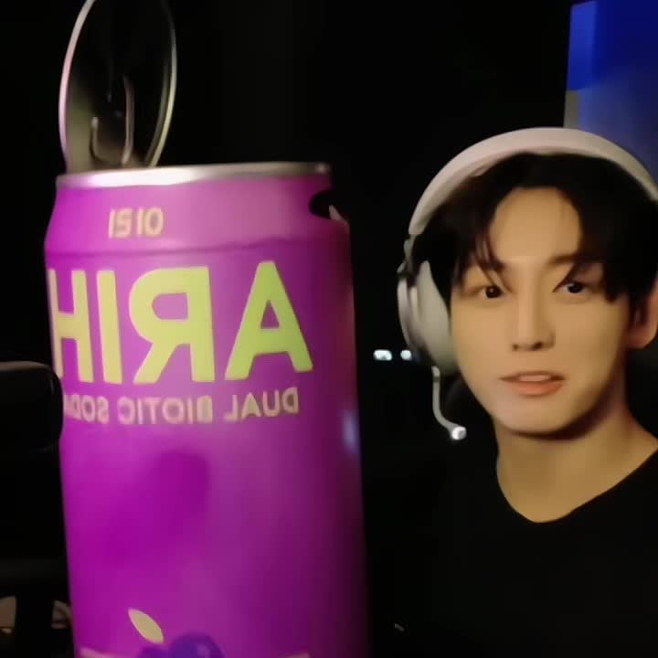 @ᴹʸ ⁿᵃᵐᵉ ⁱˢ ᴶᴷ&middot;
