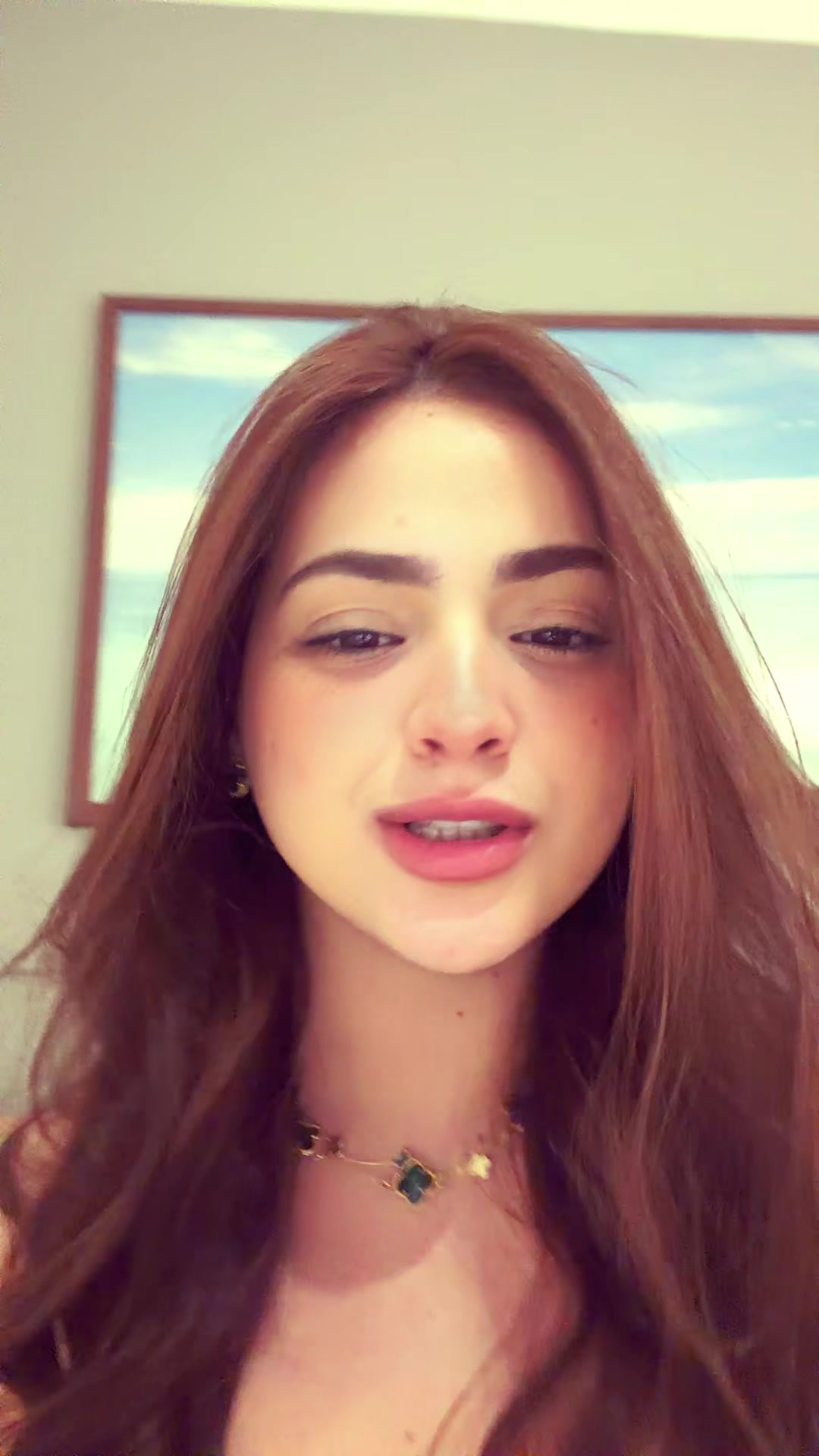 @carlaqueiroz