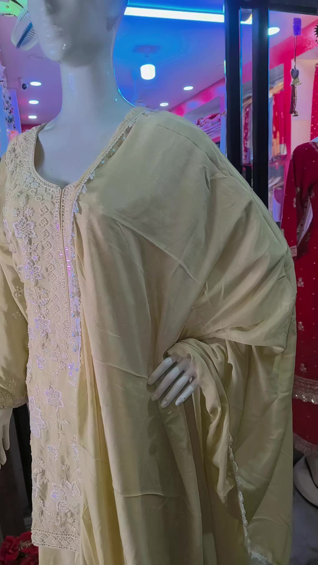 @D4 Fancy Store