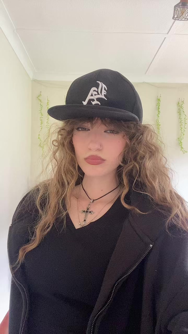 @𝓐🌹