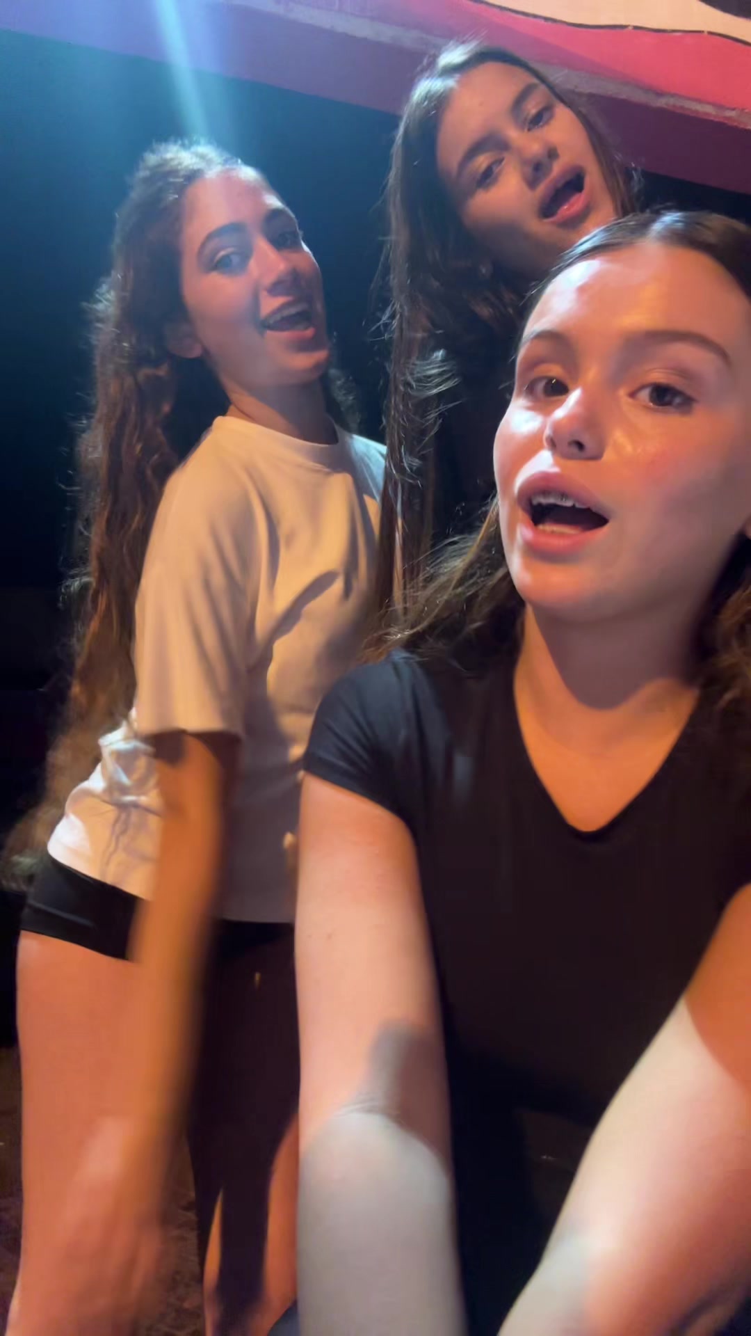 @העיזות🩷🖤