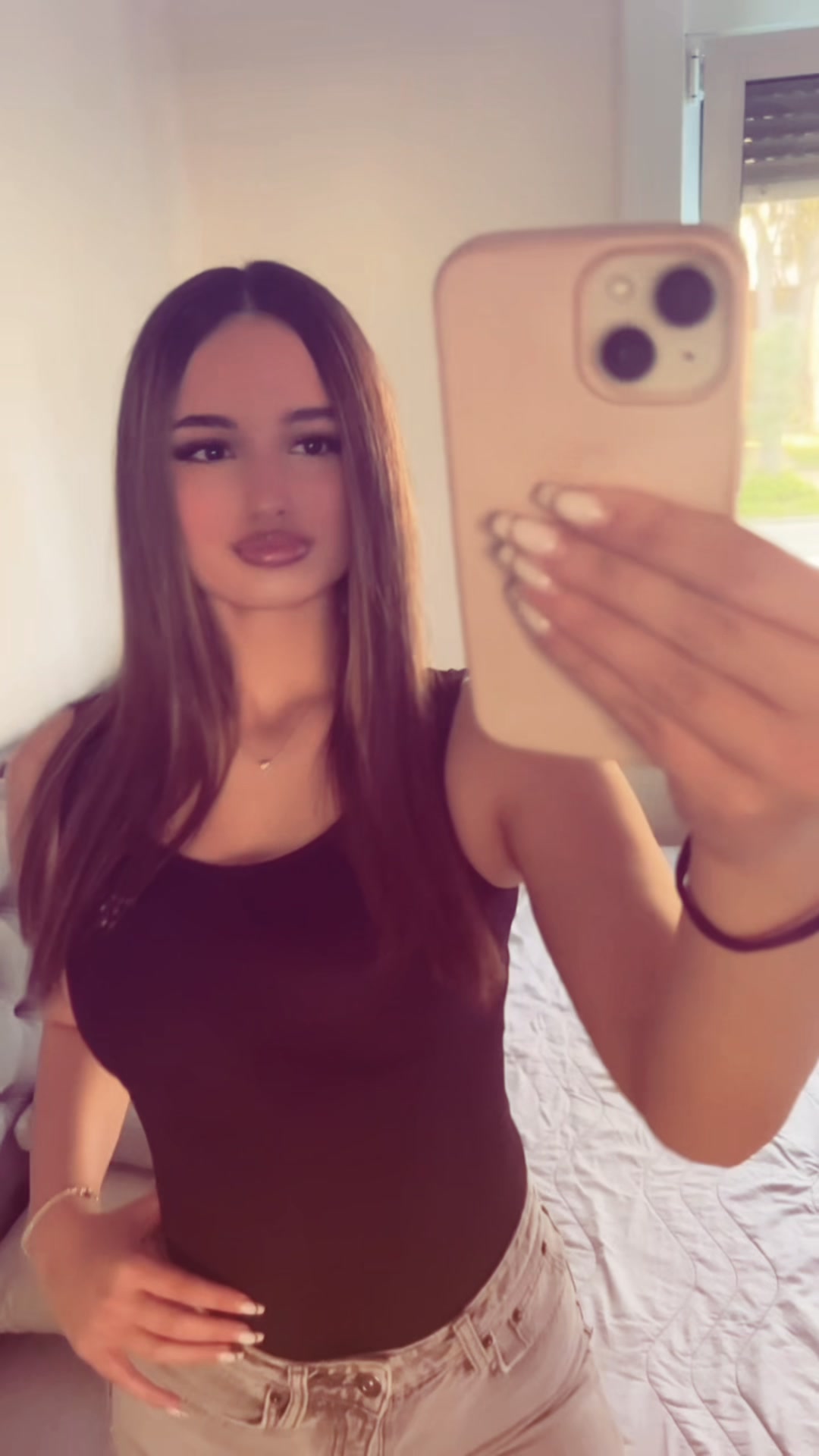 @djela🚩