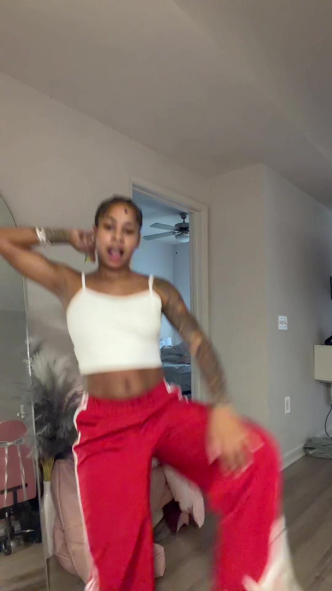 @NiyaaaDenee💕