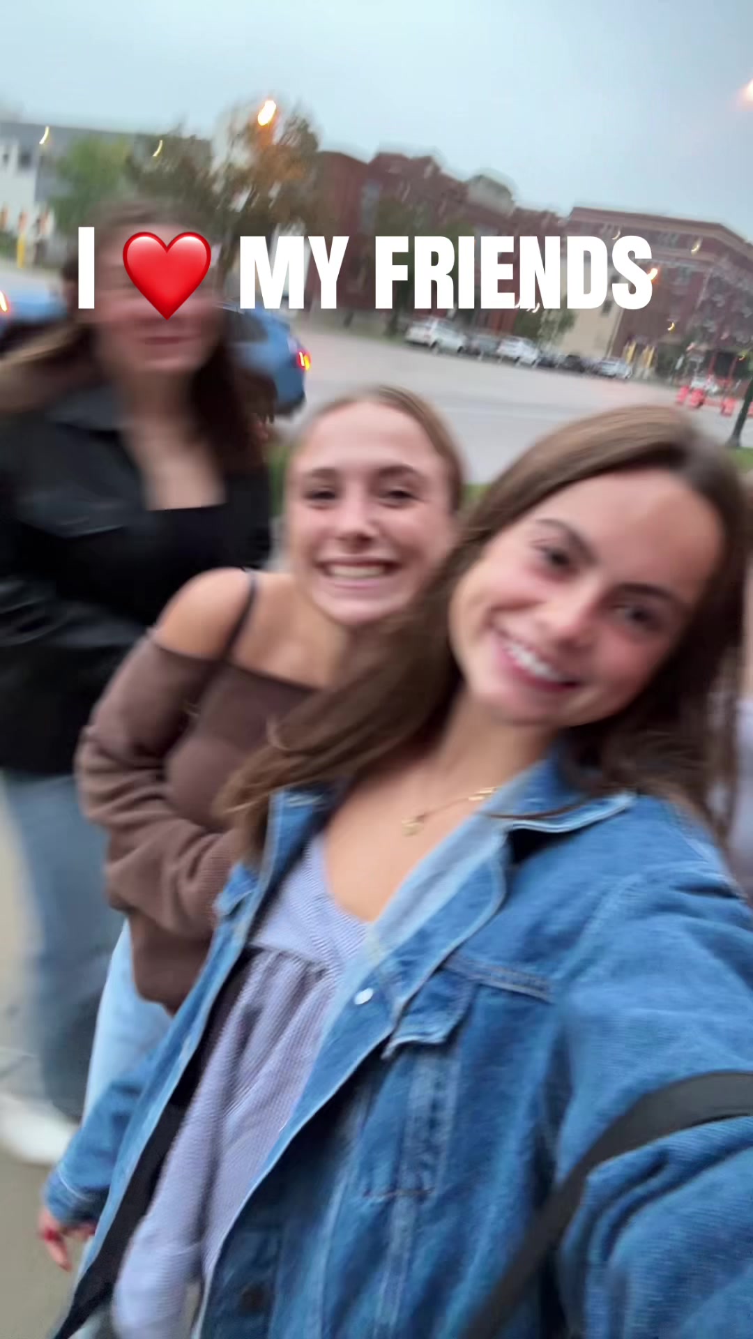 @caroline