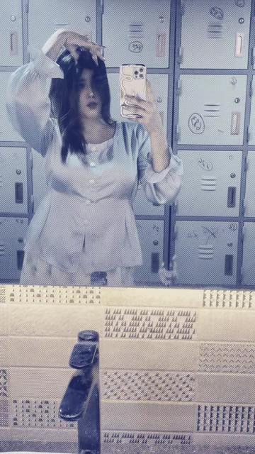 @Hira_10