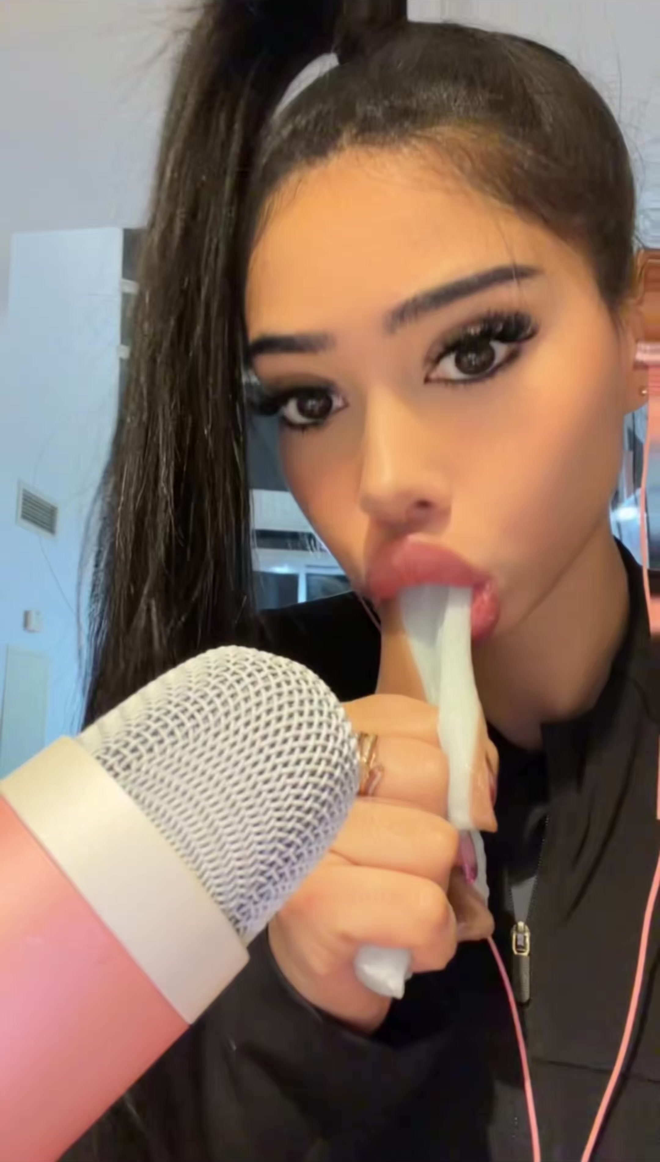 @brattythebaddiee