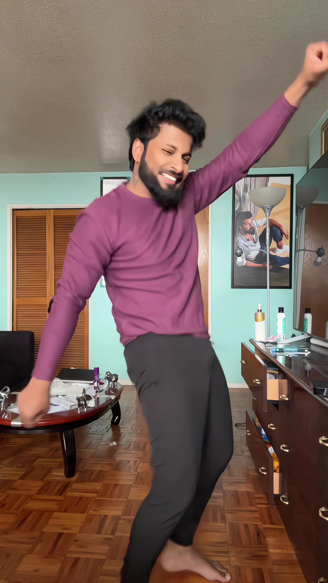 @Dhilak