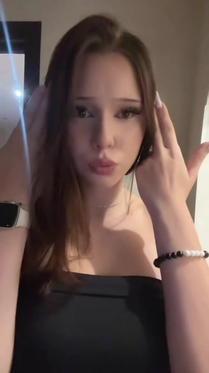 @v11nilova