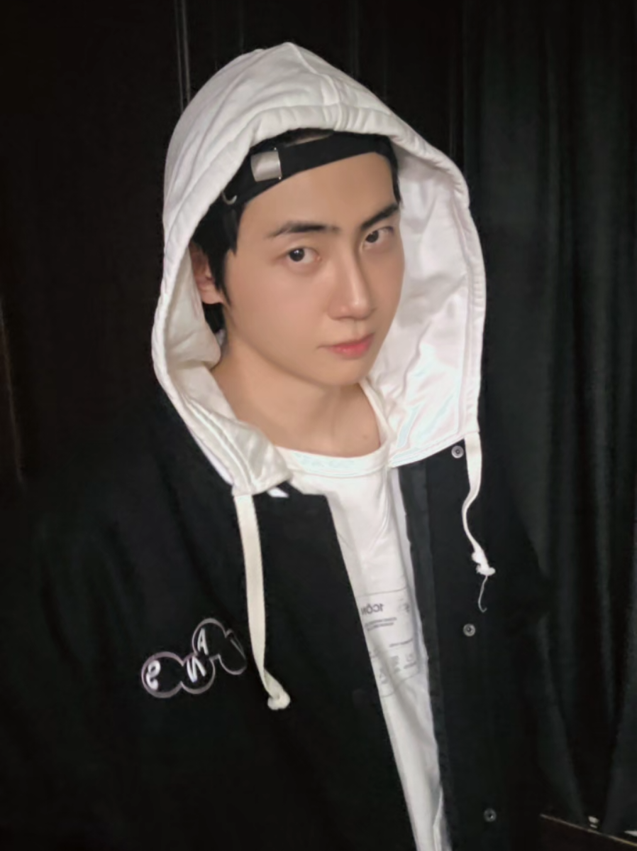 @LEE JIN HYUK 이진혁