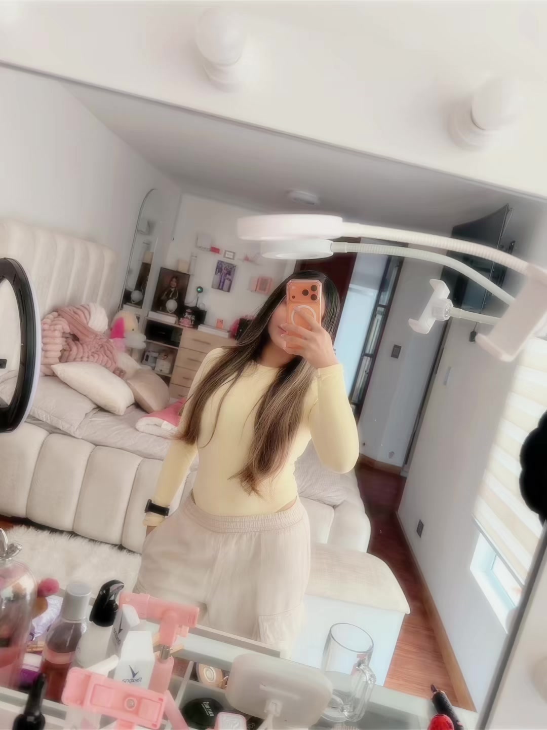 @Laura León Melo