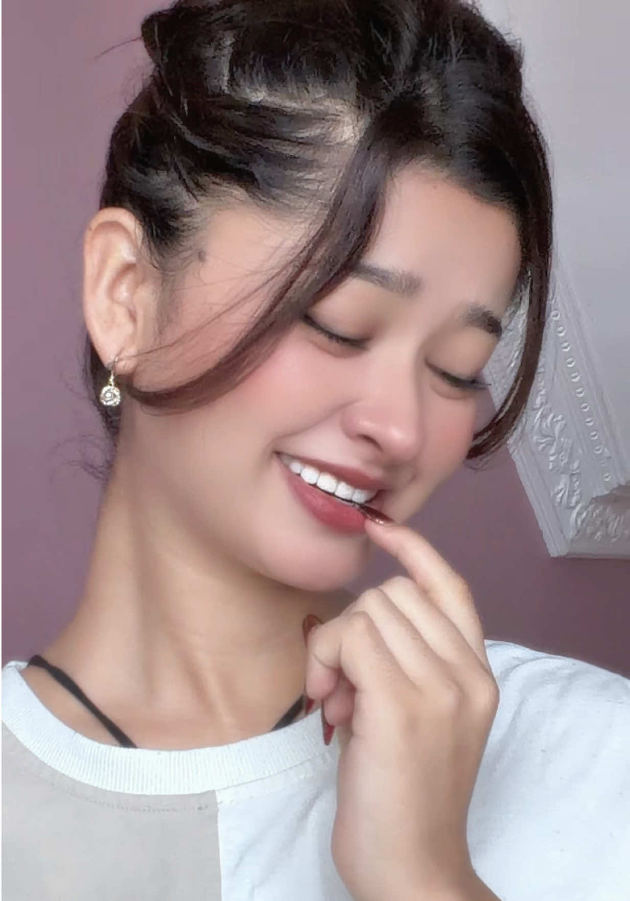 @Dipa shahi 🕊️
