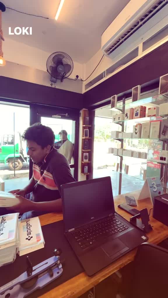 @white_martishop