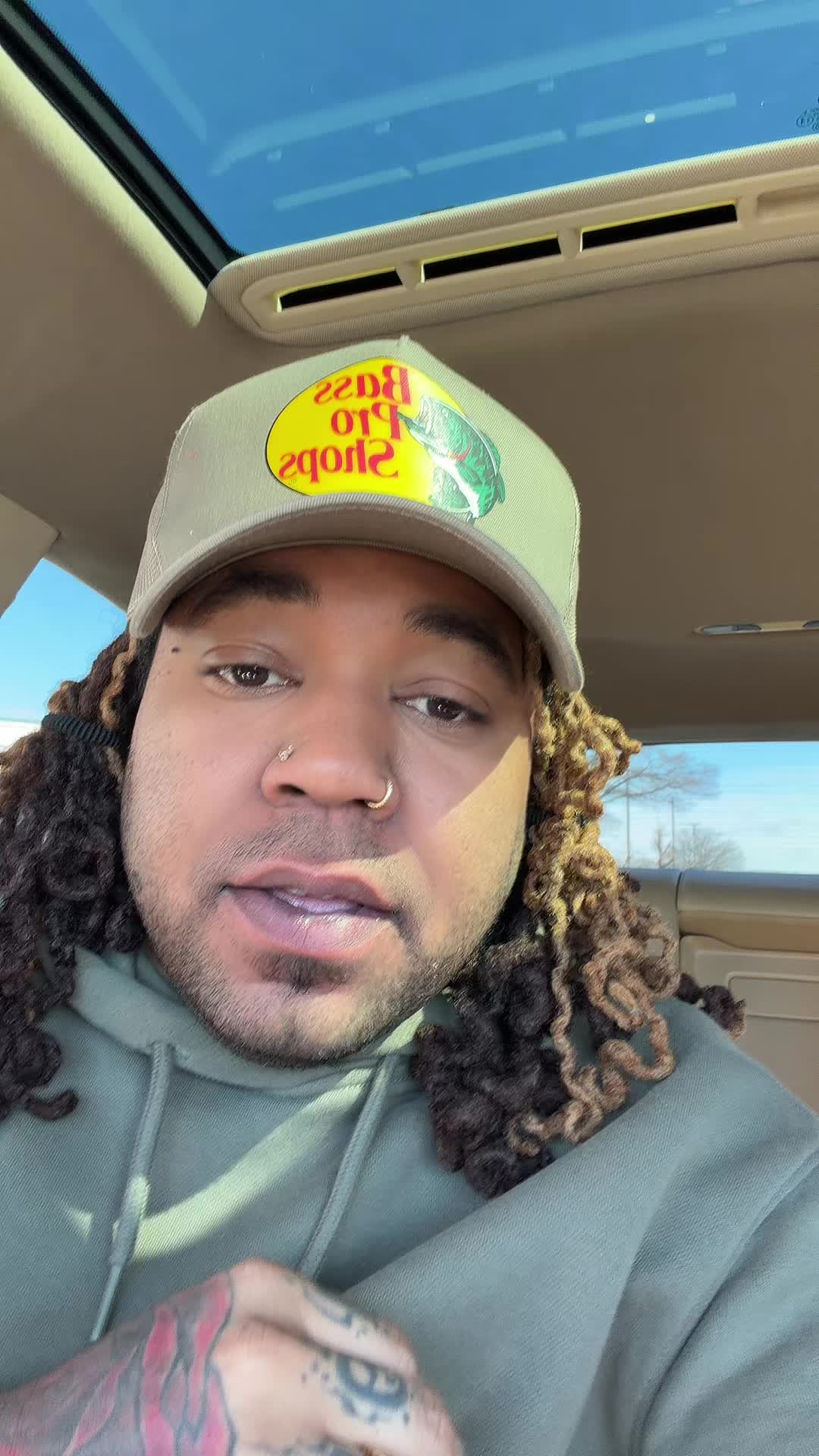 @thehandsomecamp