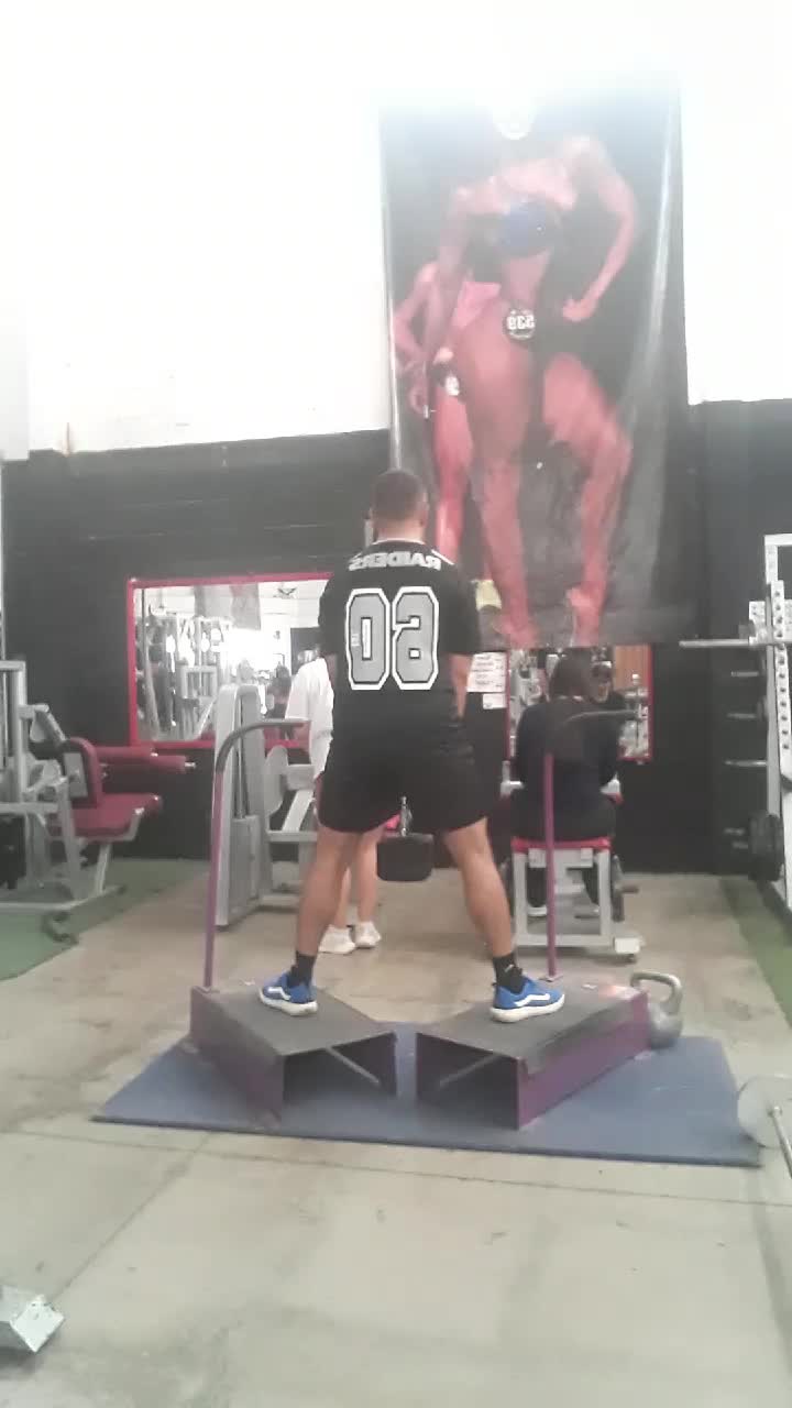 @Roberto Carlos Le&oacute;n Fit
