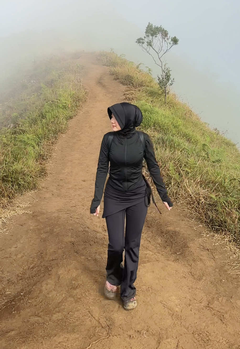 @auniaaaa