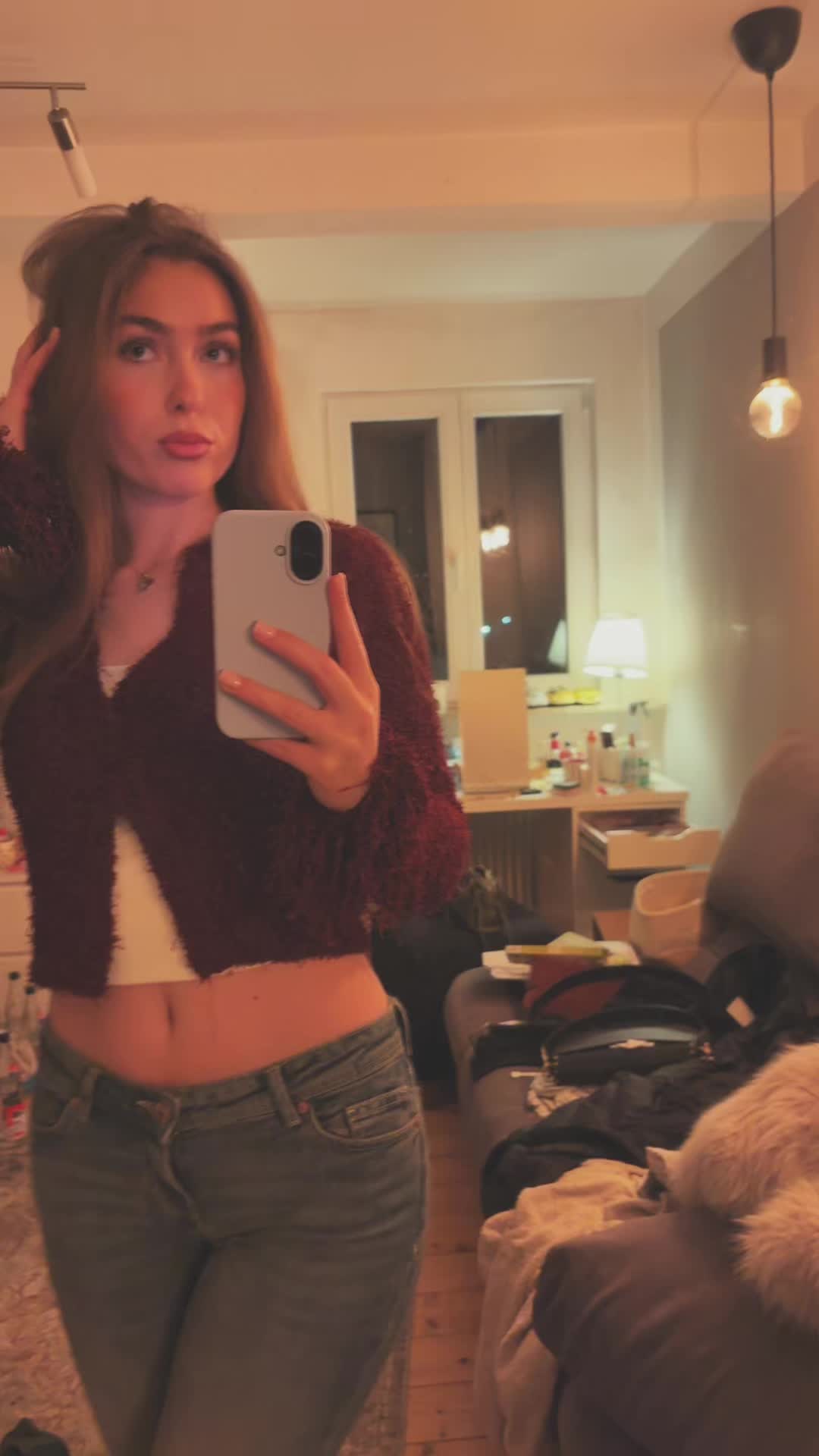 @ℰ