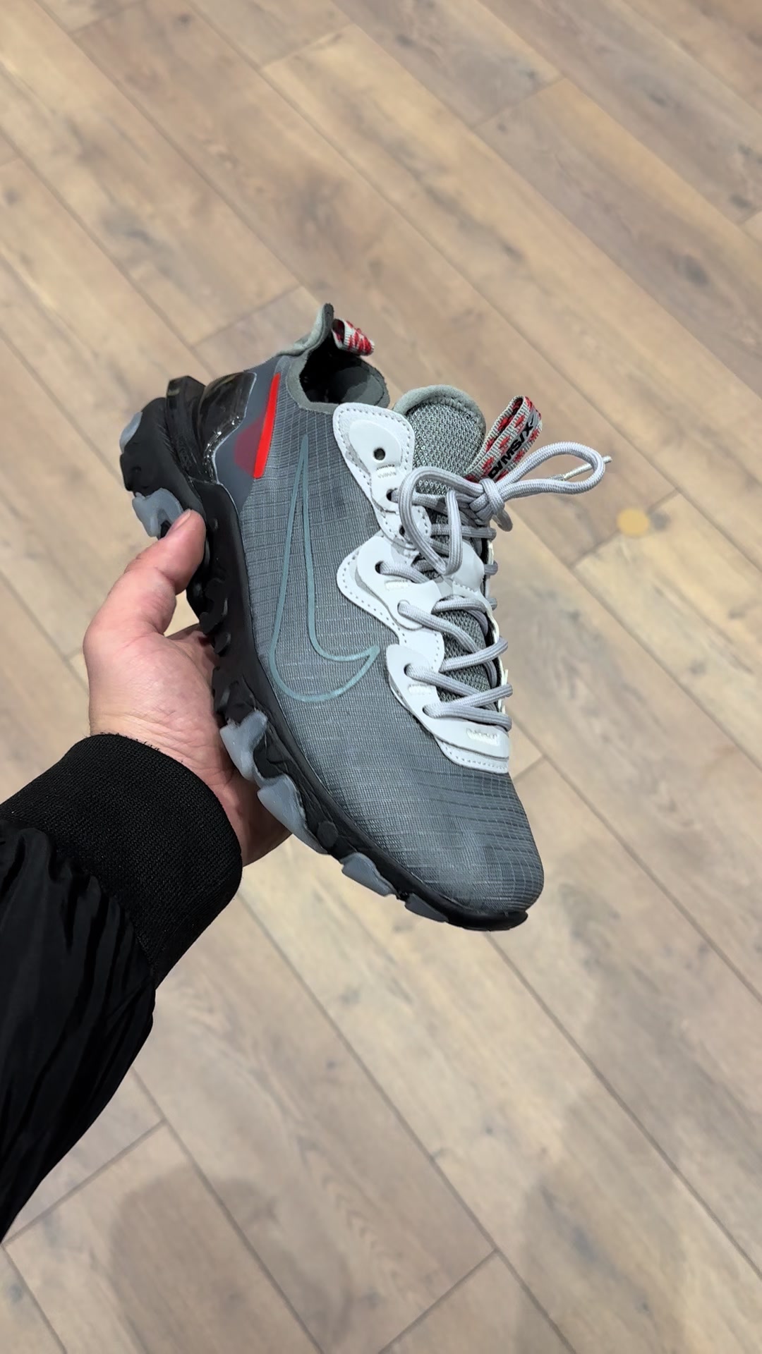 @S4m_sneakers