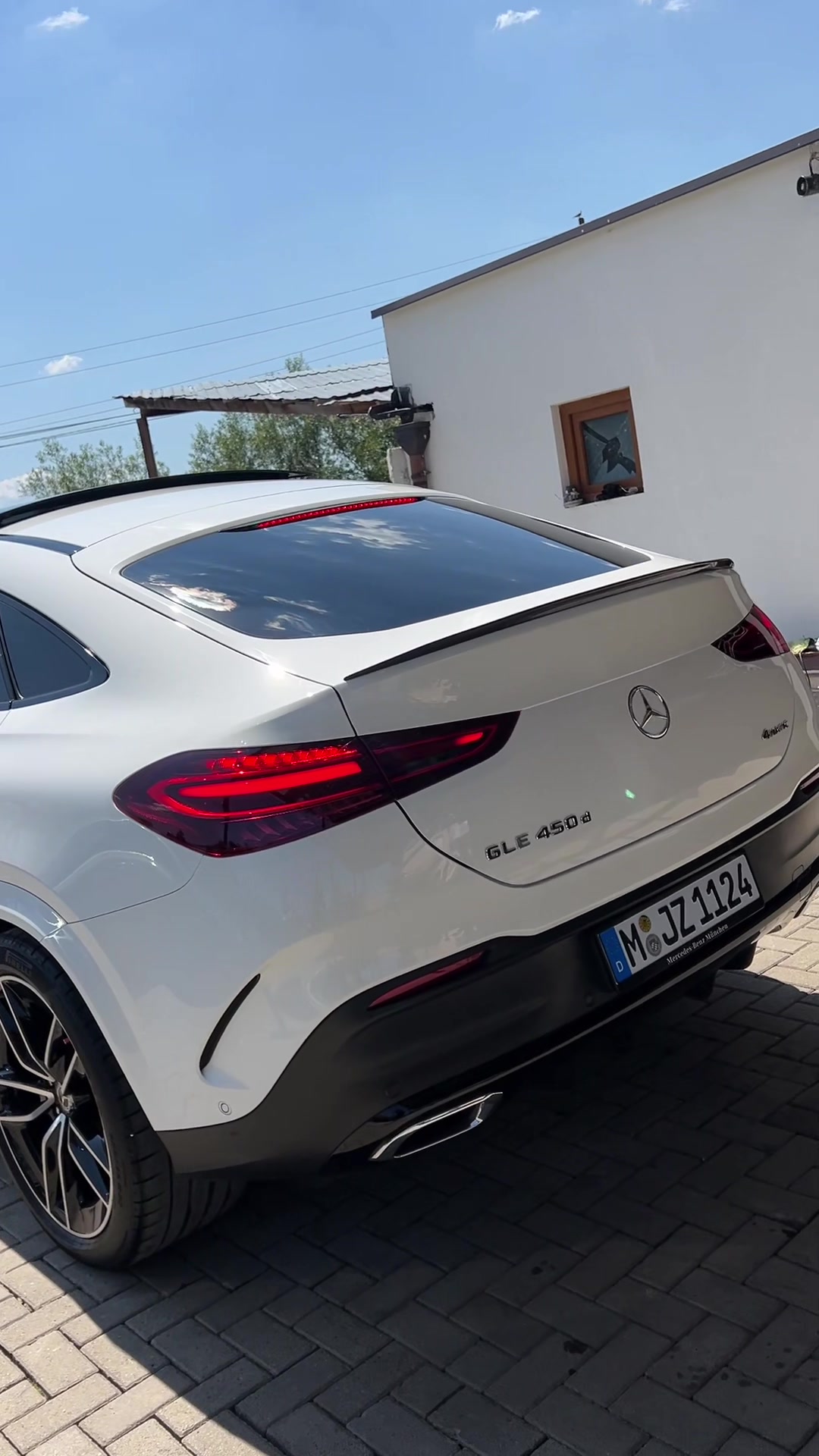 @AutodetailingLuxury_