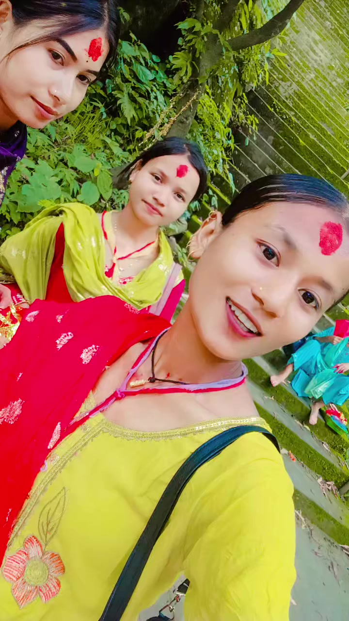 @Xoti(•‿•)