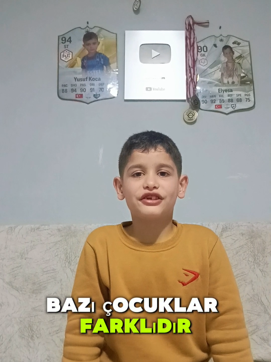 @𝙀𝙇𝙔𝙀𝙎𝘼_04