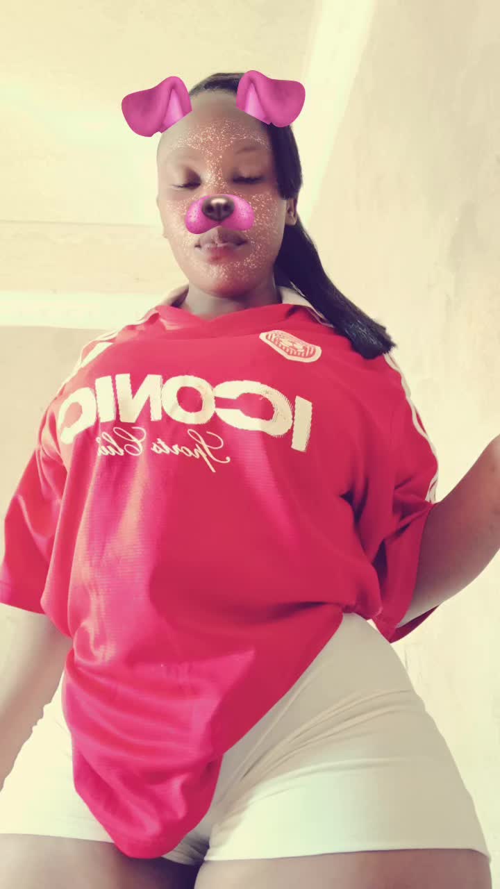 @Nikiwe.