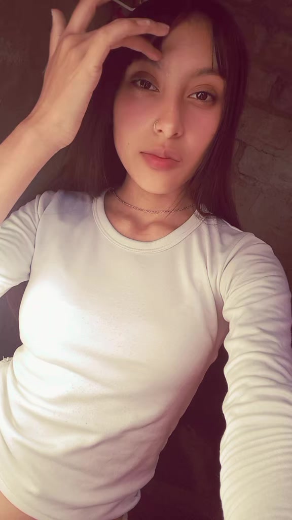 @nickii_perez