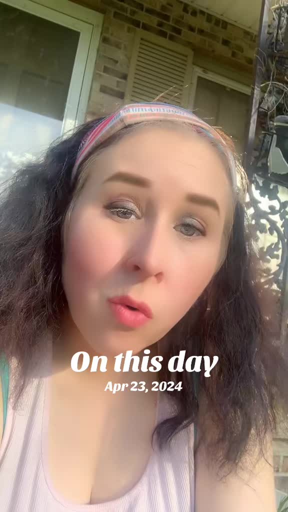 @_Angela_Lynn