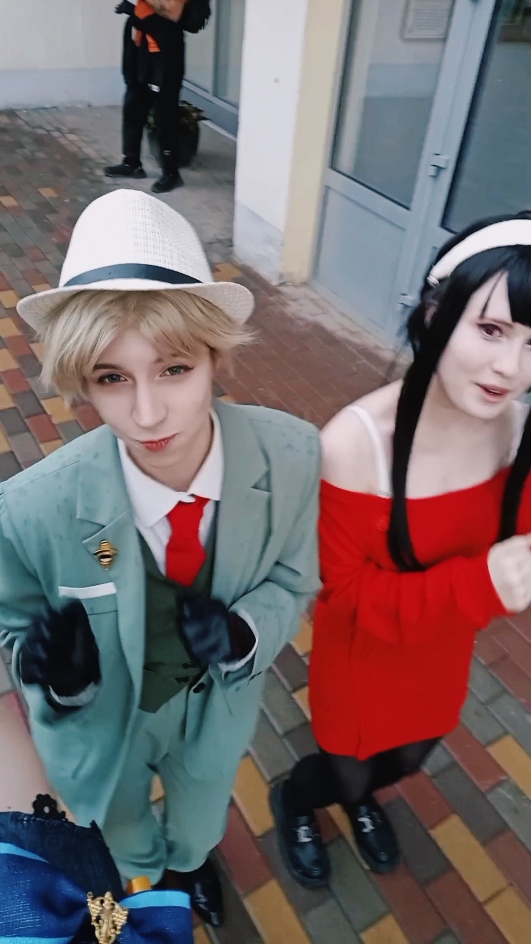 @_cherry.cos_