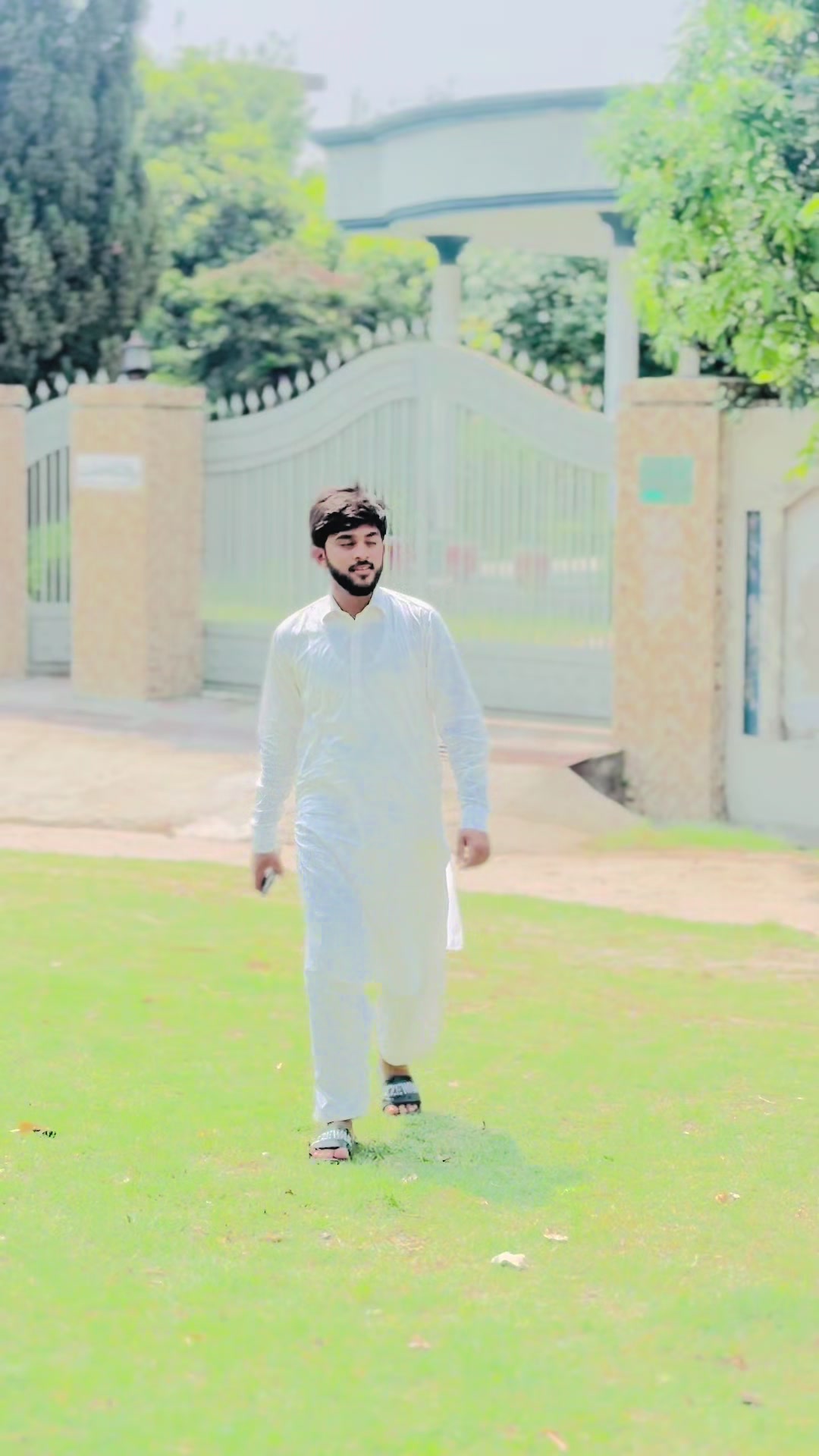 @😎شیراز بھٹی😎