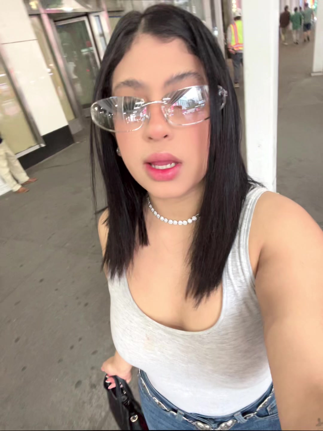 @Ari Castillo