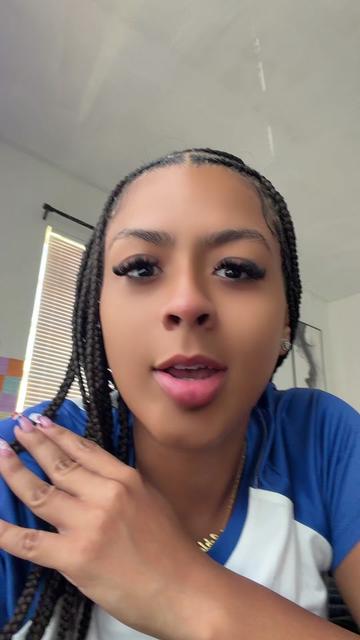 @LaRealAsh