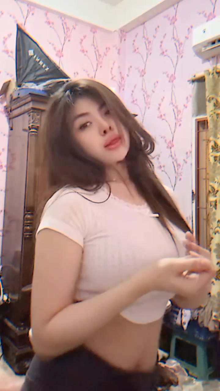 @￴
