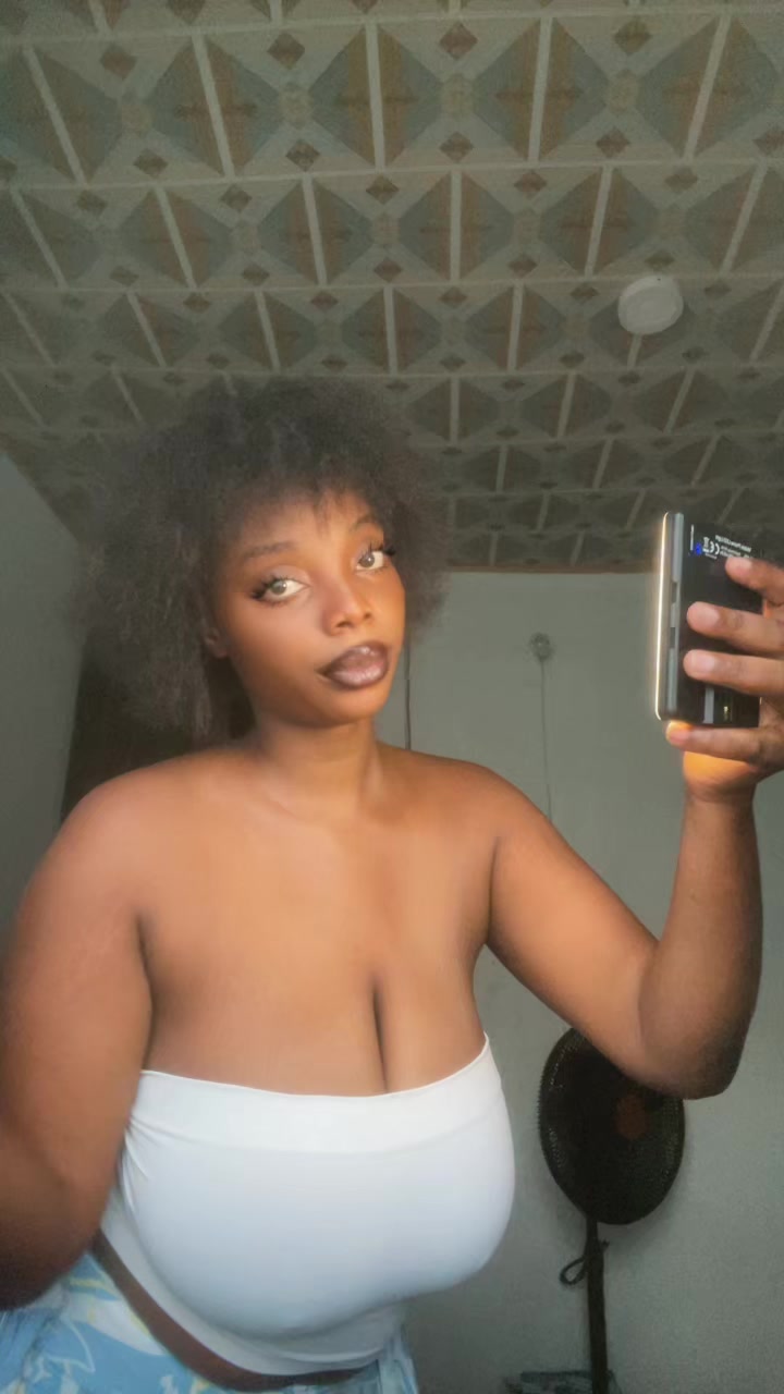 @Goddess of seduction