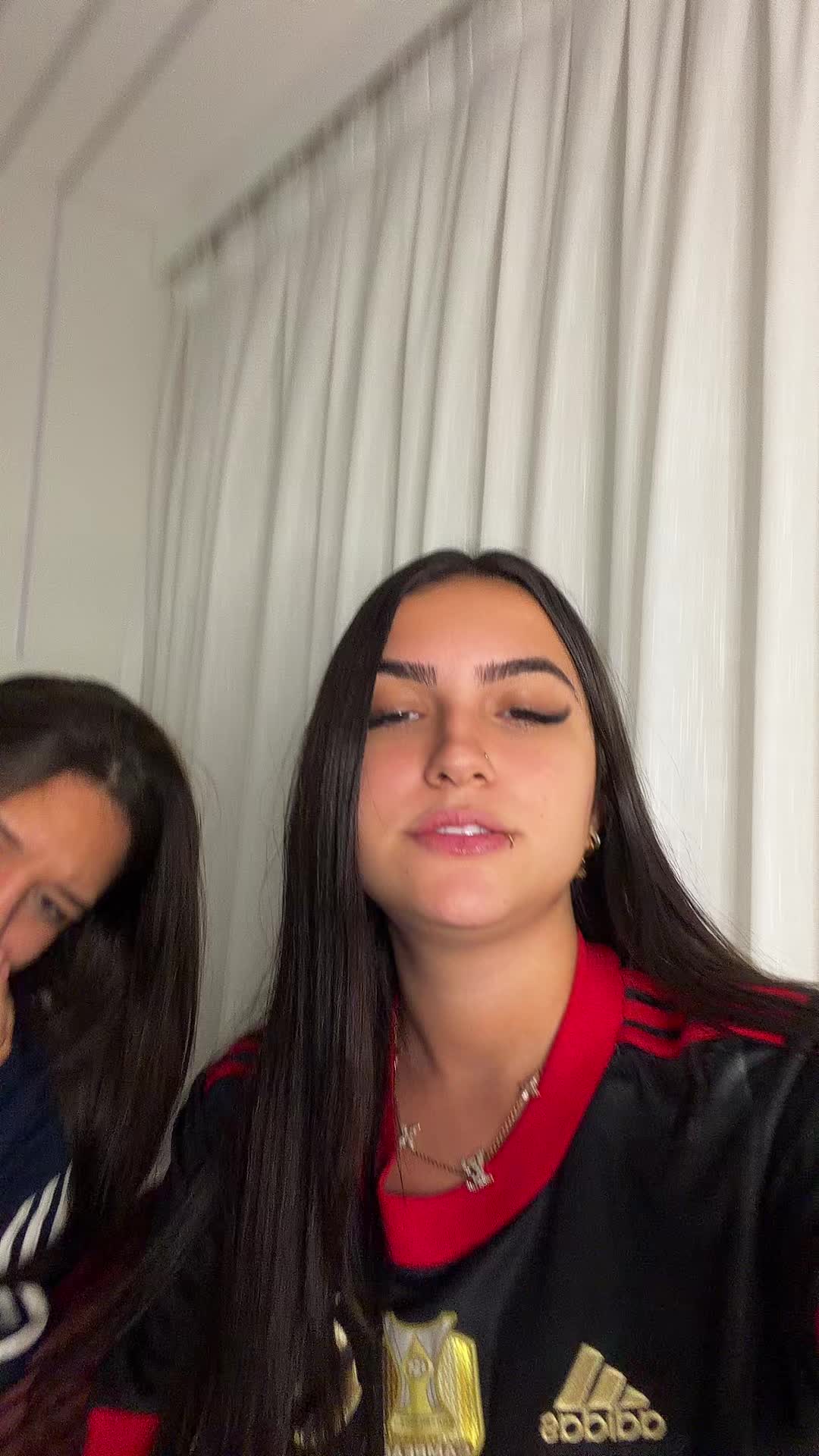 @Dose dupla de lari flor 🌺