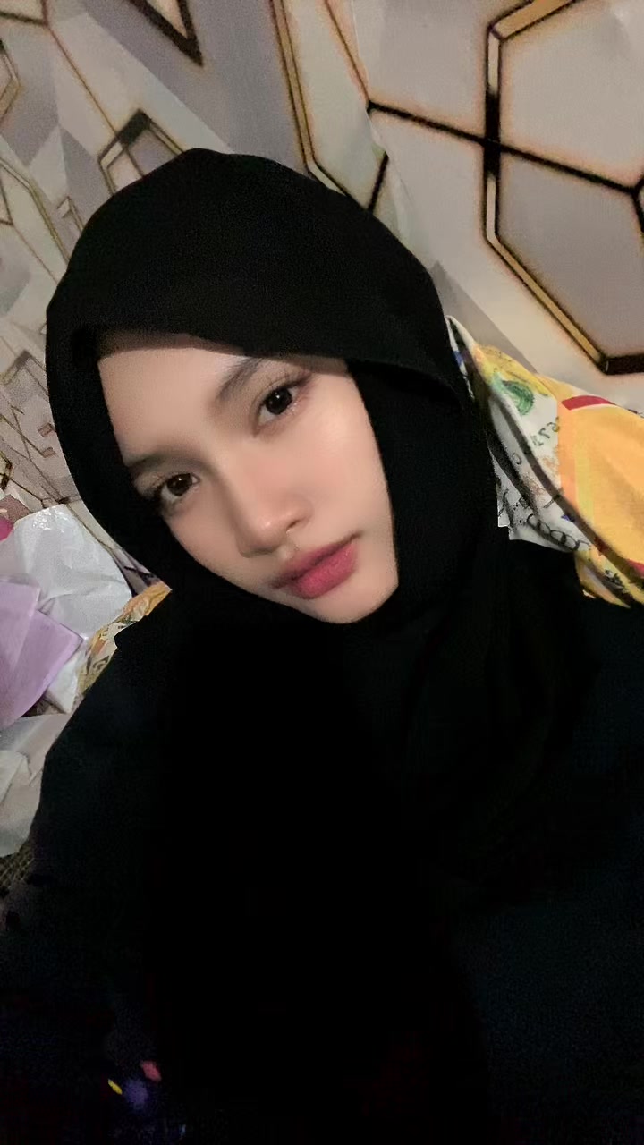 @lyna1605