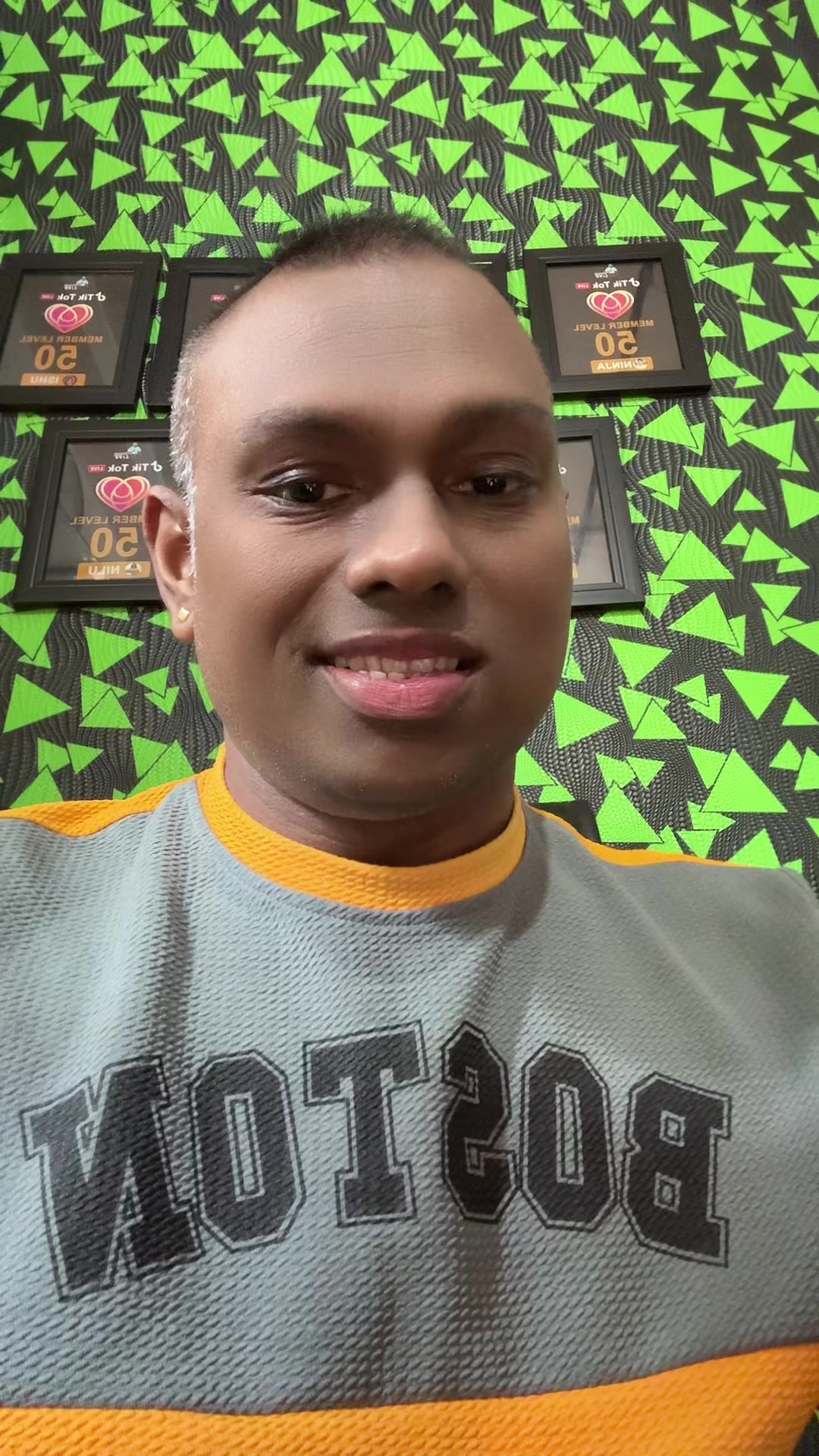@dinesh 🇱🇰