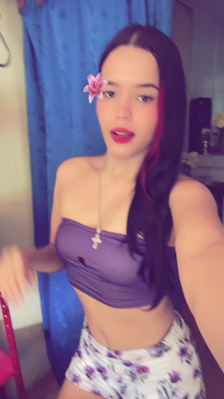 @Laura Reinoso ๐…