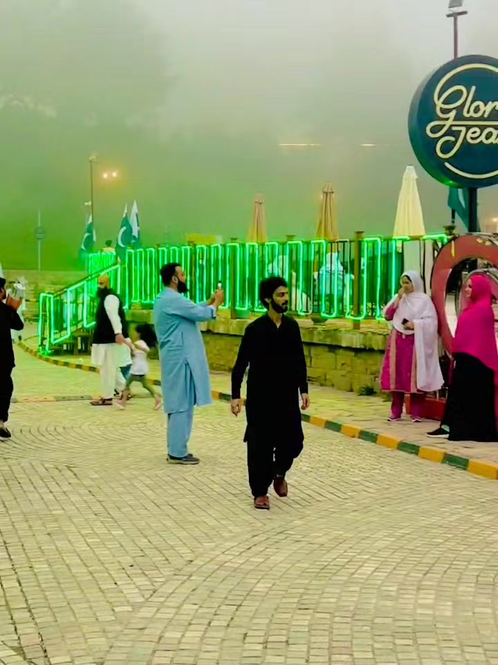 @Maqsood Ali Khan 🖤