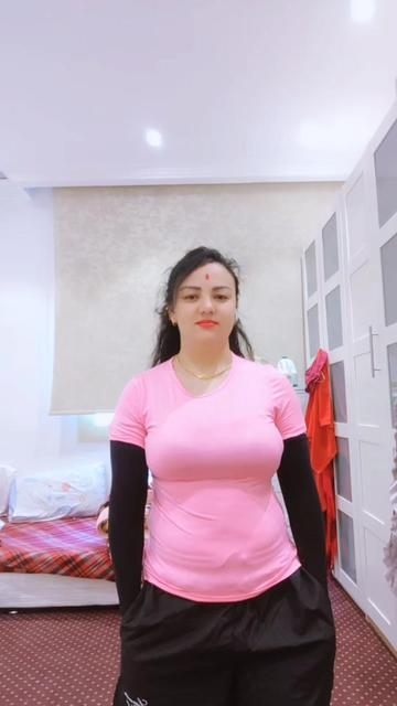 @jinny shahi thakrui👩❤️👨❤️
