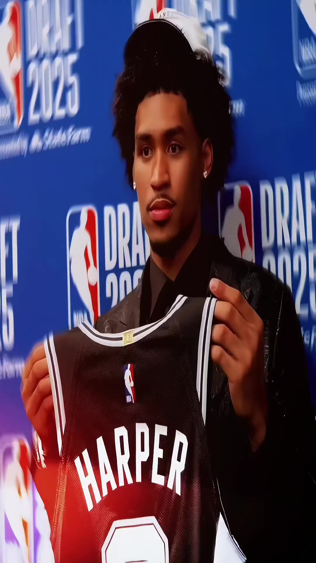 @HoopsWithBryant🐍